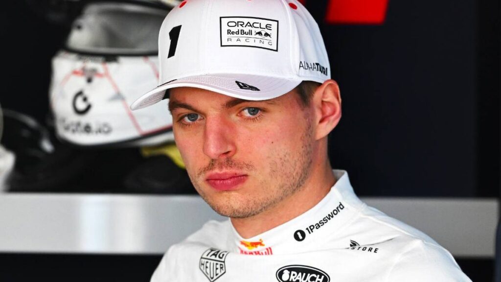 0_Max-Verstappen-of-the-Netherlands-and-Oracle-Red-Bull-Racing
